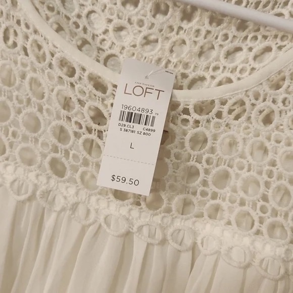 Ann Taylor LOFT Flowy Crochet Top Size L - Picture 4 of 4